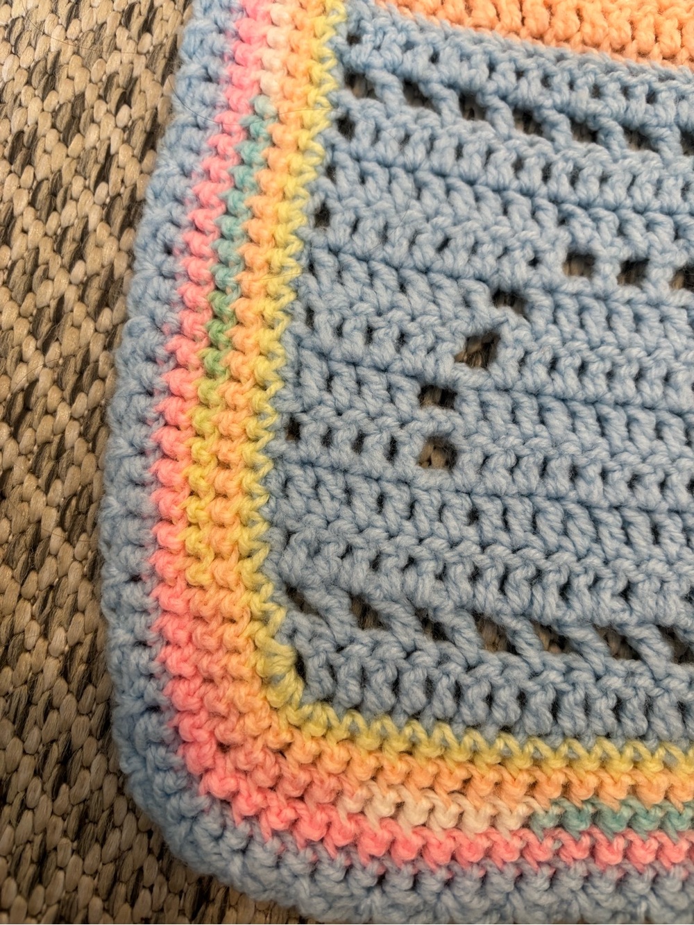 Vintage crocheted rainbow baby blanket - Picture 6 of 8